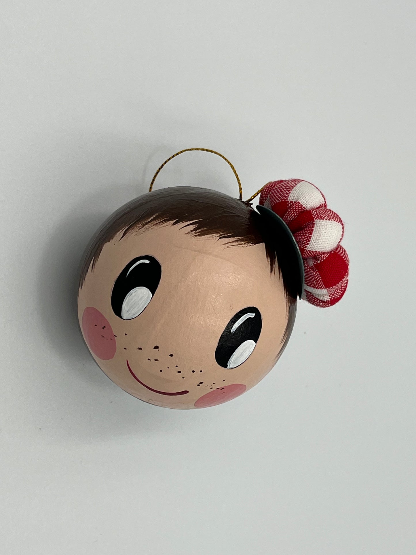 ΖΗΝΩΝ Χειροποίητη Μπάλα Στολισμού Αγοράκι με Υφασμάτινο Καπέλο