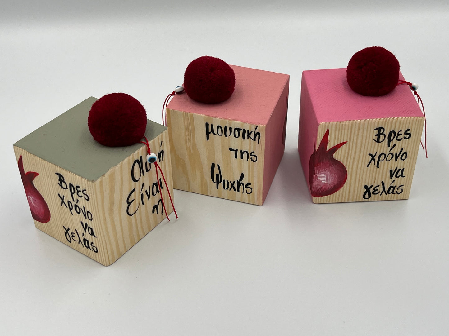 Διακοσμητικό Ξύλινος Κύβος Χειροποίητος με Ζωγραφισμένο Ρόδι – Διάφορα Χρώματα